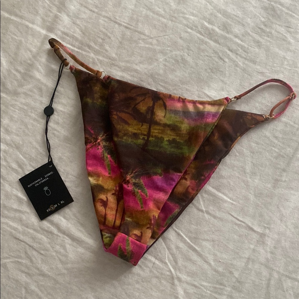 NWT SKATIE Chan Bottom in Careyes